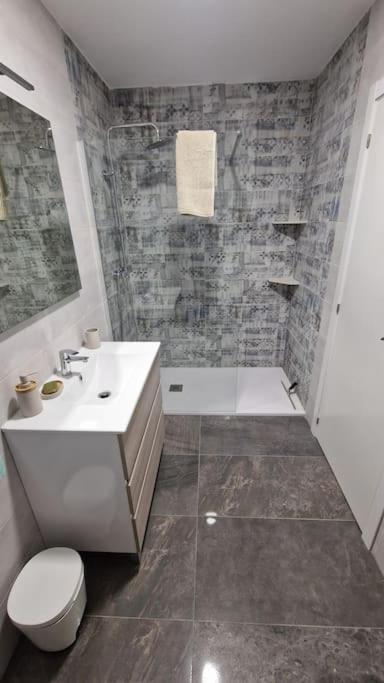 Centrico Y Amplio Piso En Béjar